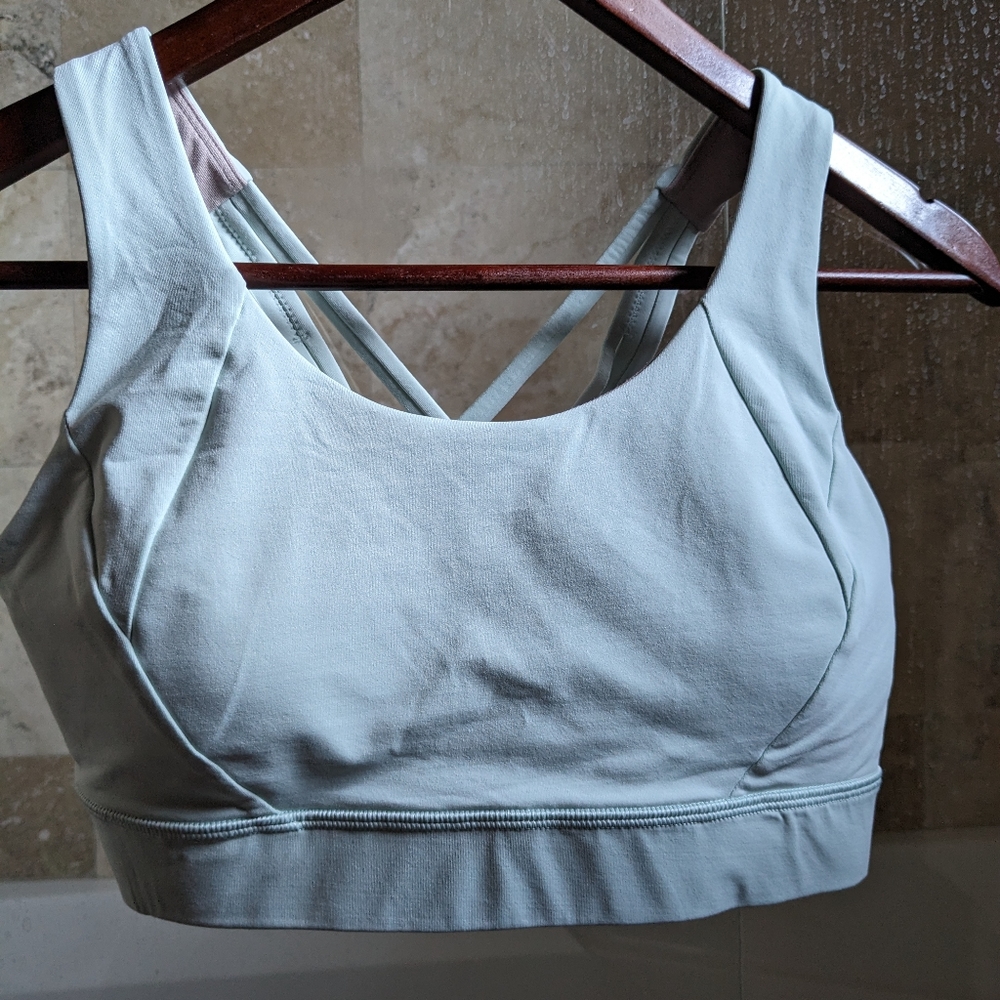 Lululemon Free To Be Elevated Bra